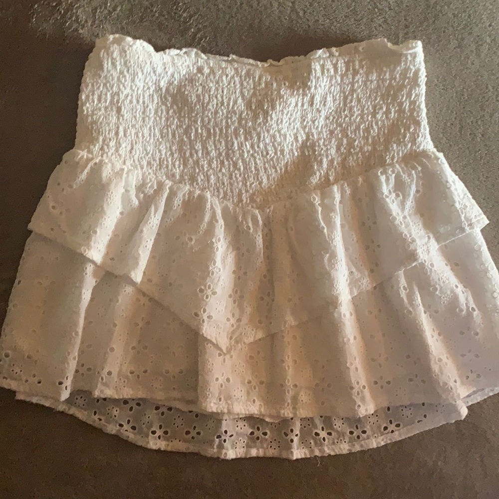Large White skirt - Picture 1 of 3